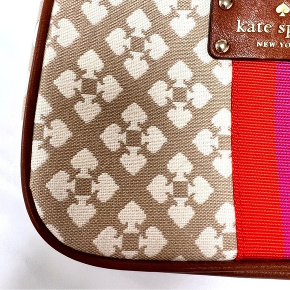 Kate Spade Classic Monogram Linet Wristlet Stucco Clutch Purse - Picture 6 of 8